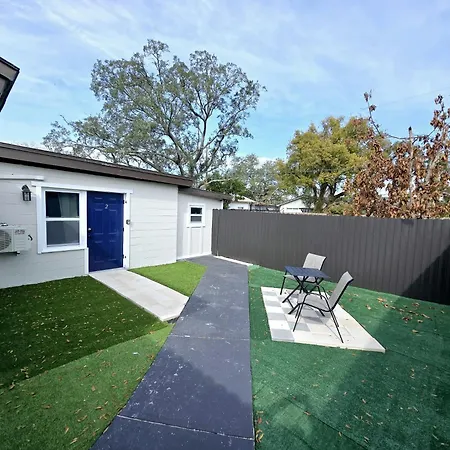 Lovely Single Apartment Tampa Exterior photo